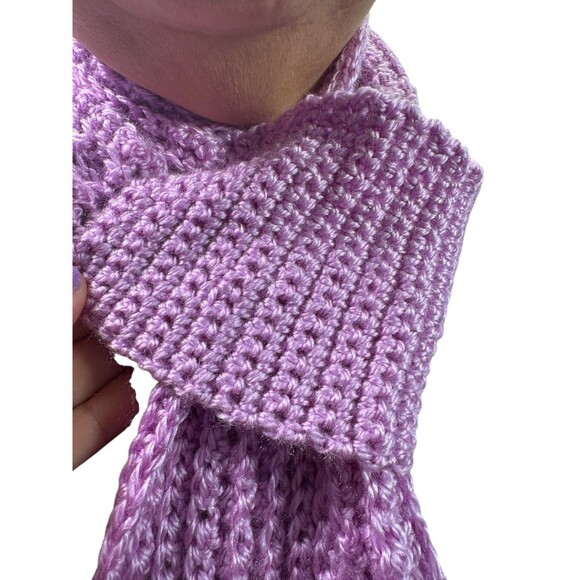 Handmade Lilac Crochet Scarf With Fringe-Soft Acrylic Yarn One Size - Picture 3 of 9